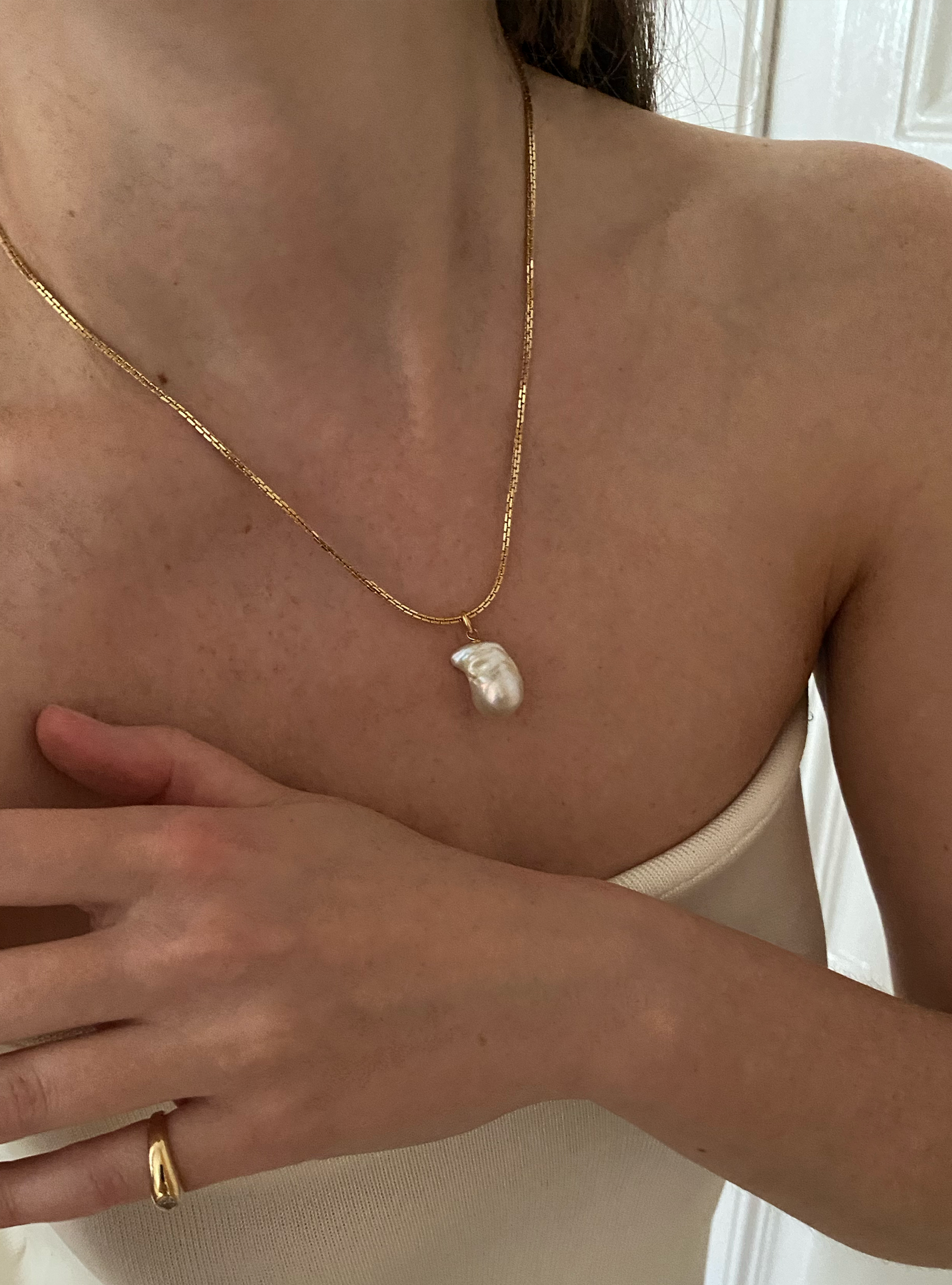 FLORENCE | PEARL NECKLACE
