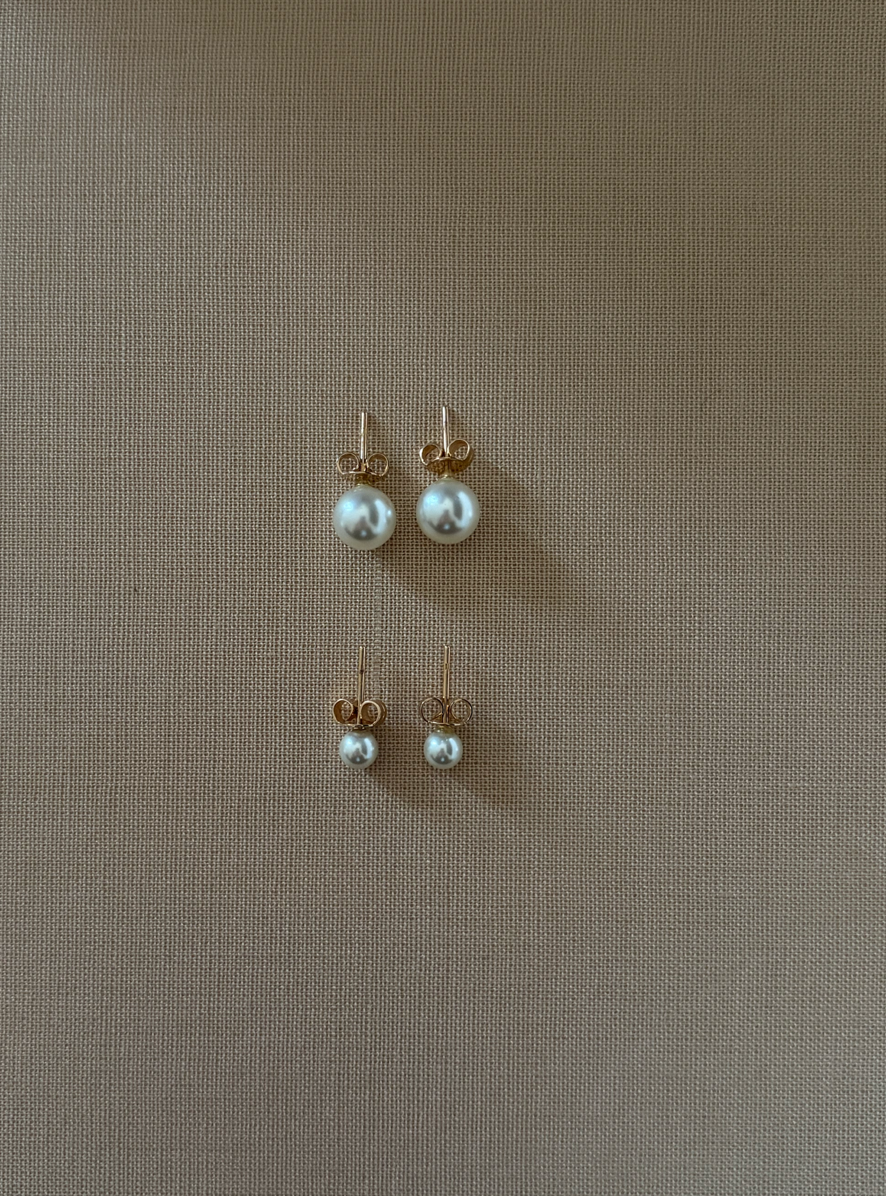 ARCHIVE | PEARL STUDS