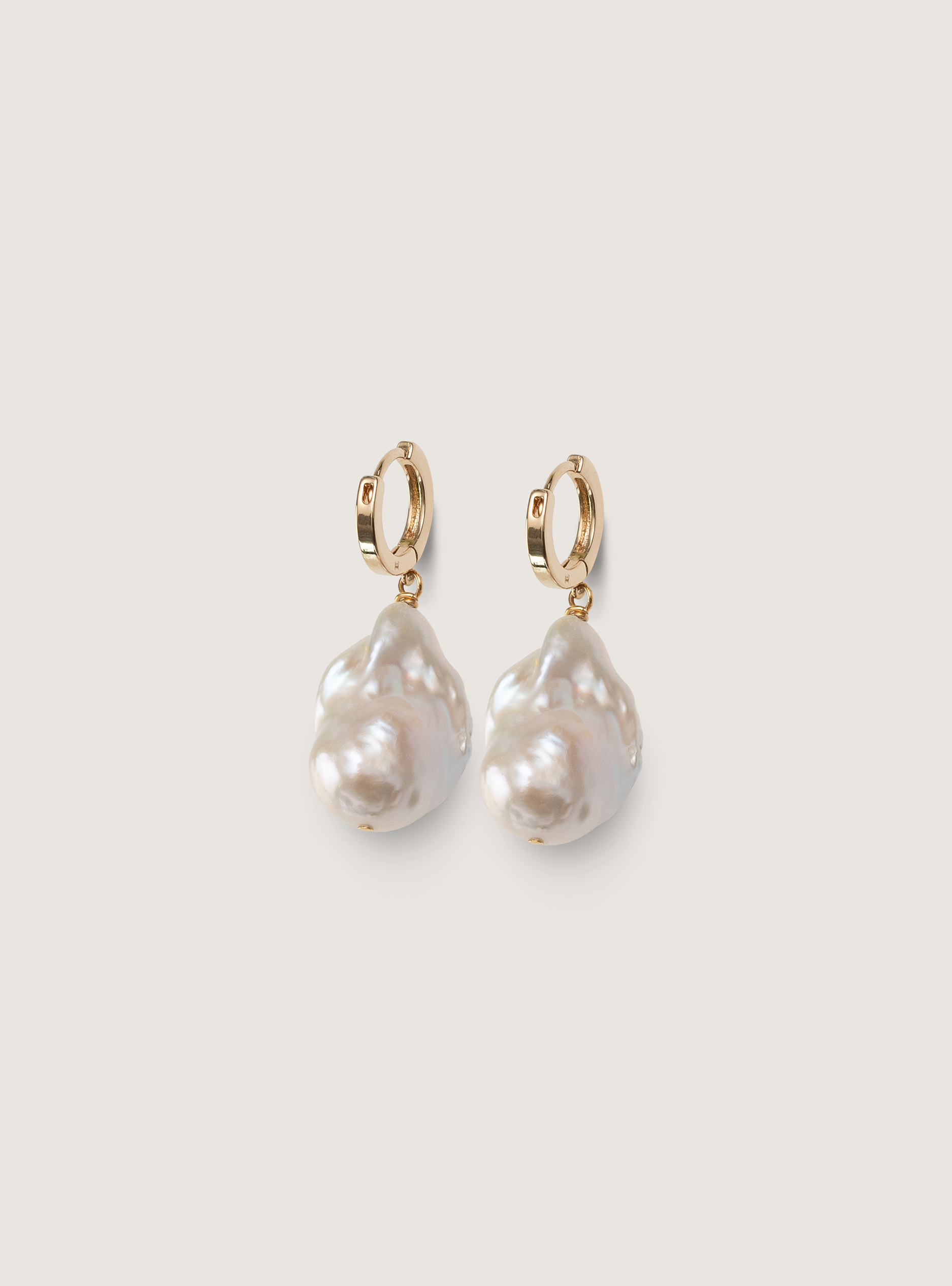 PIPPA | PEARL EARRINGS