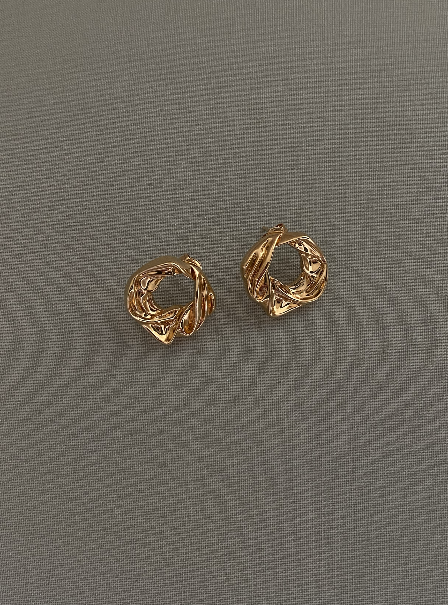 GLAMOUR | STATEMENT STUDS