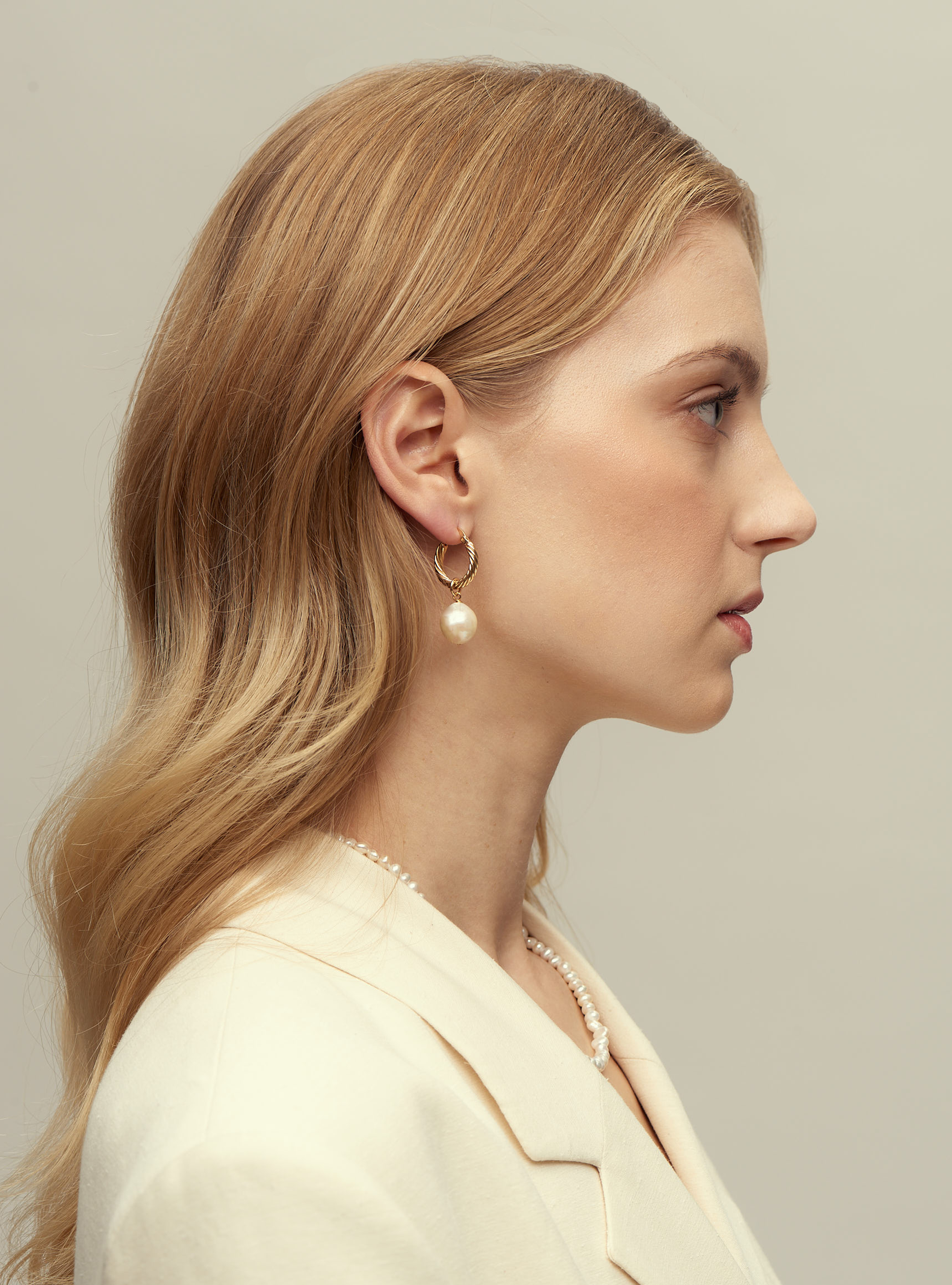 CARLA | PEARL EARRINGS