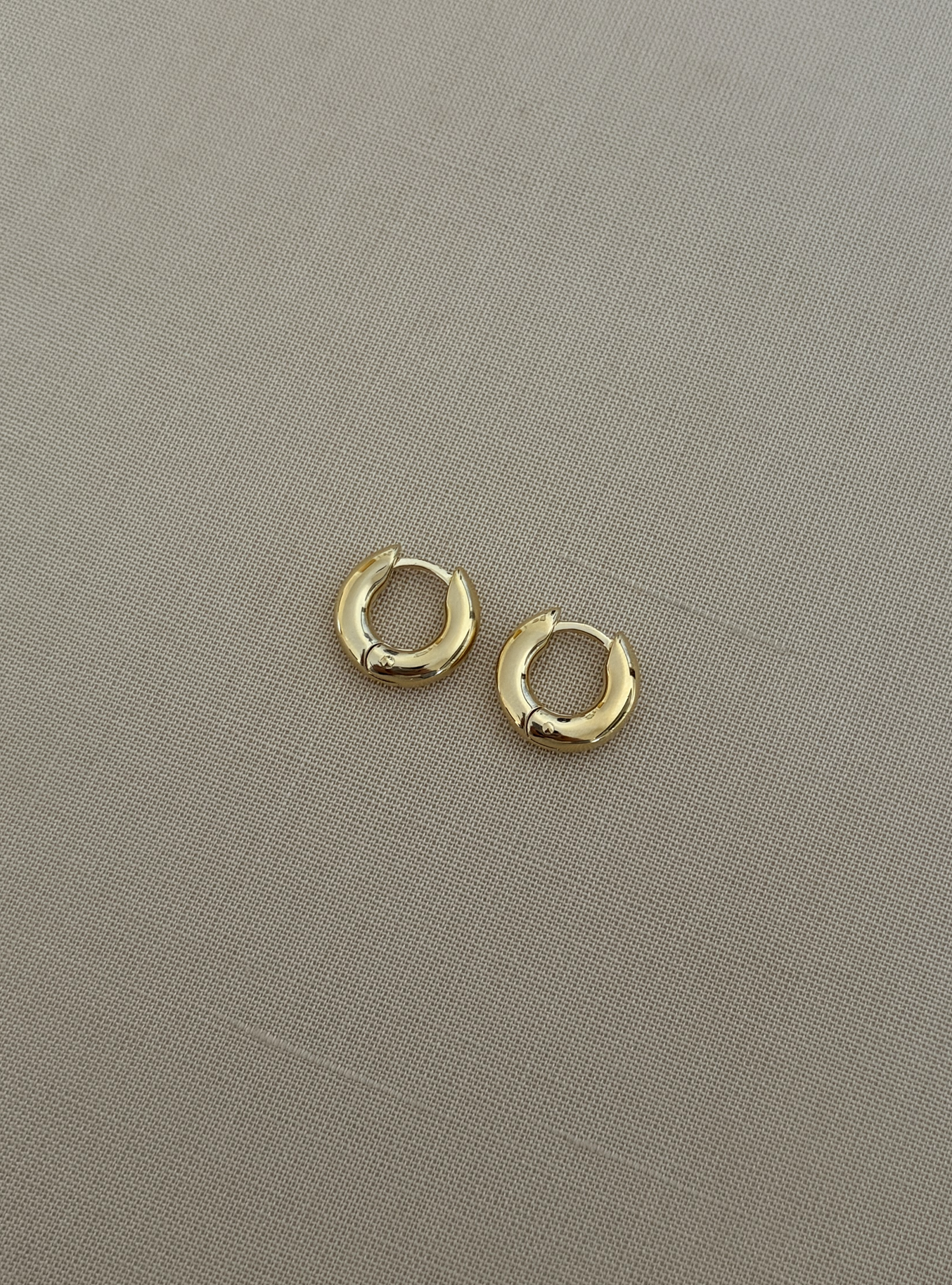 CHUNKY | HOOPS