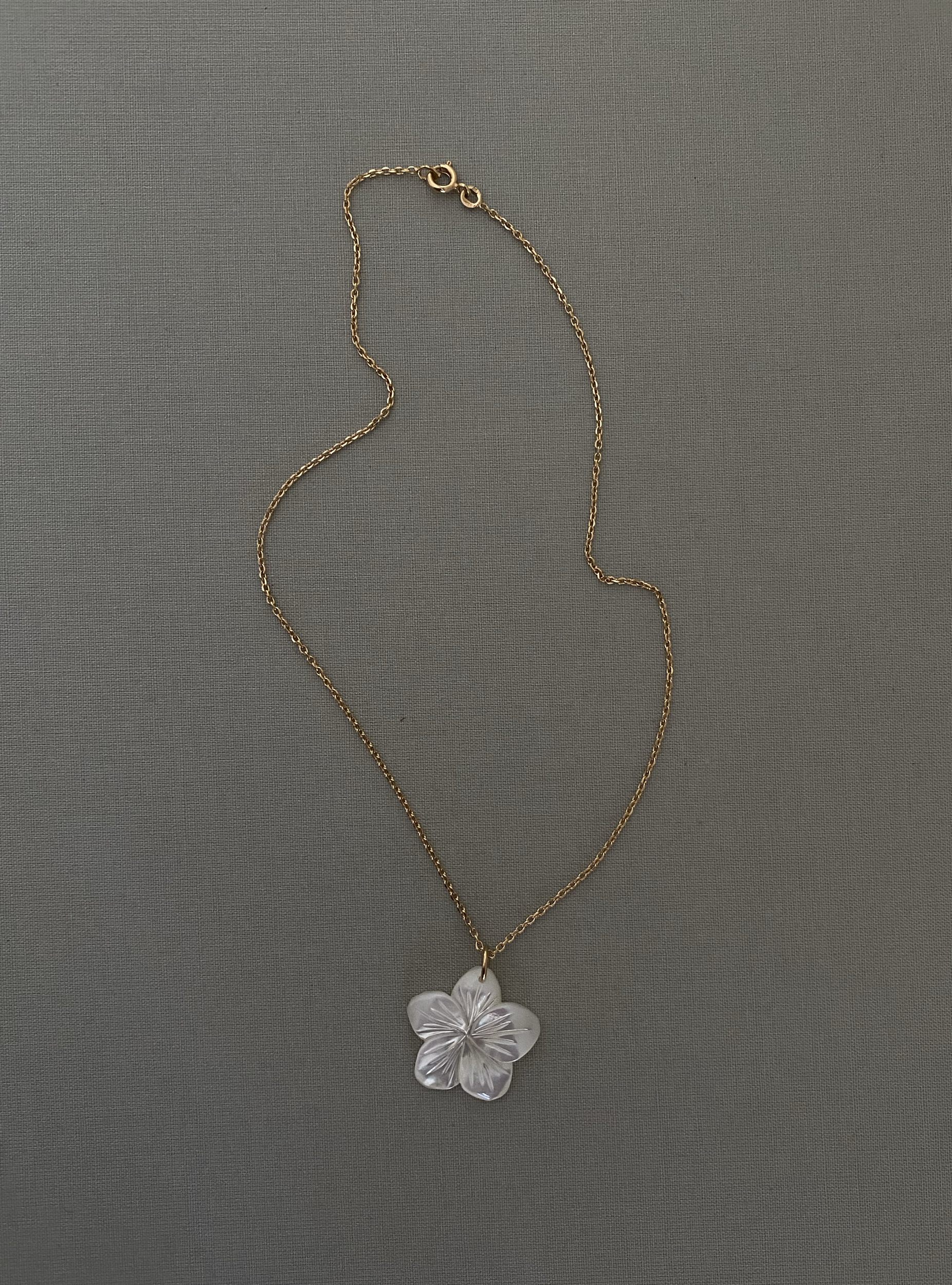FLOWER | NECKLACE