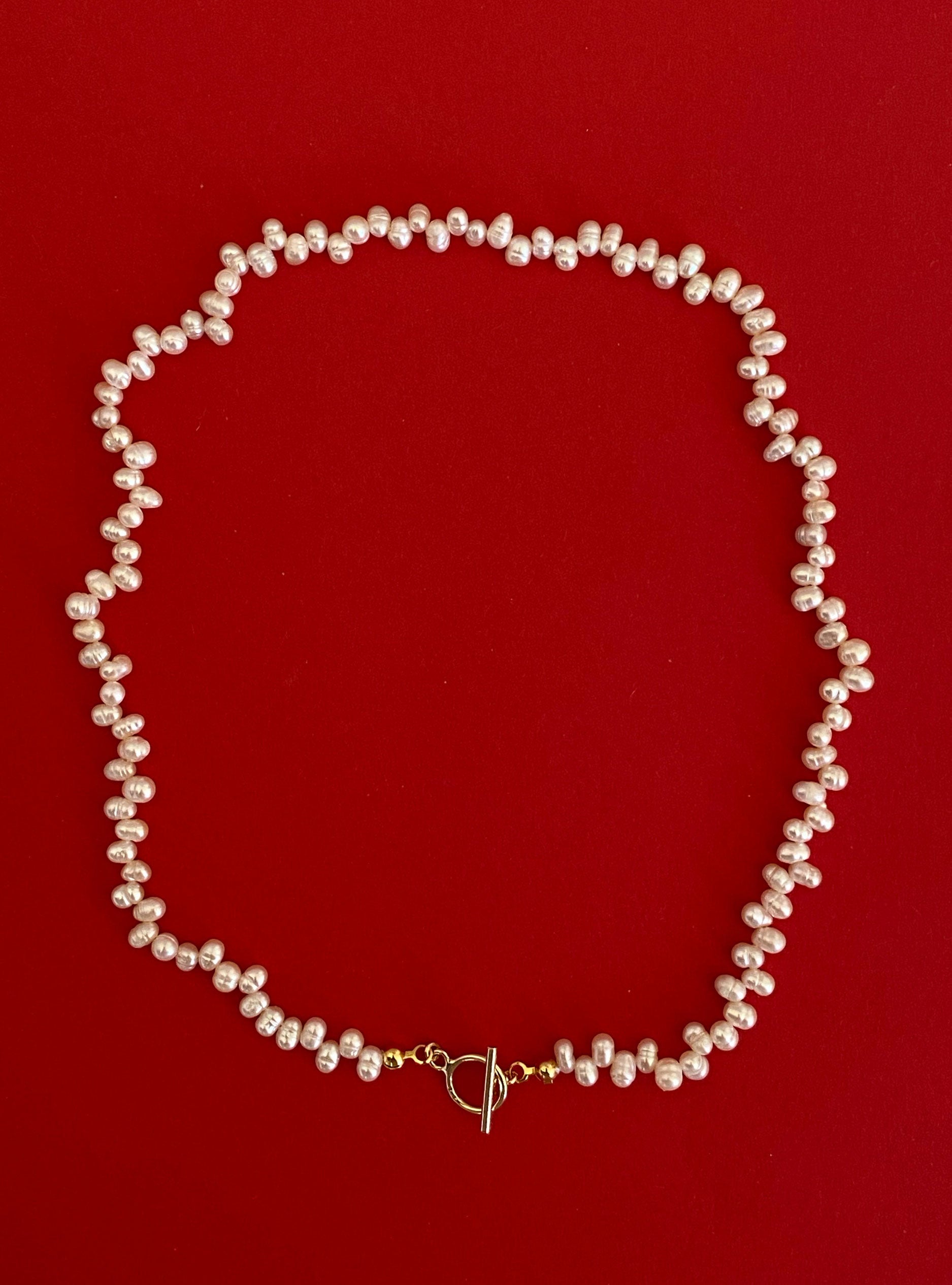 WHITE | RICE PEARL NECKLACE