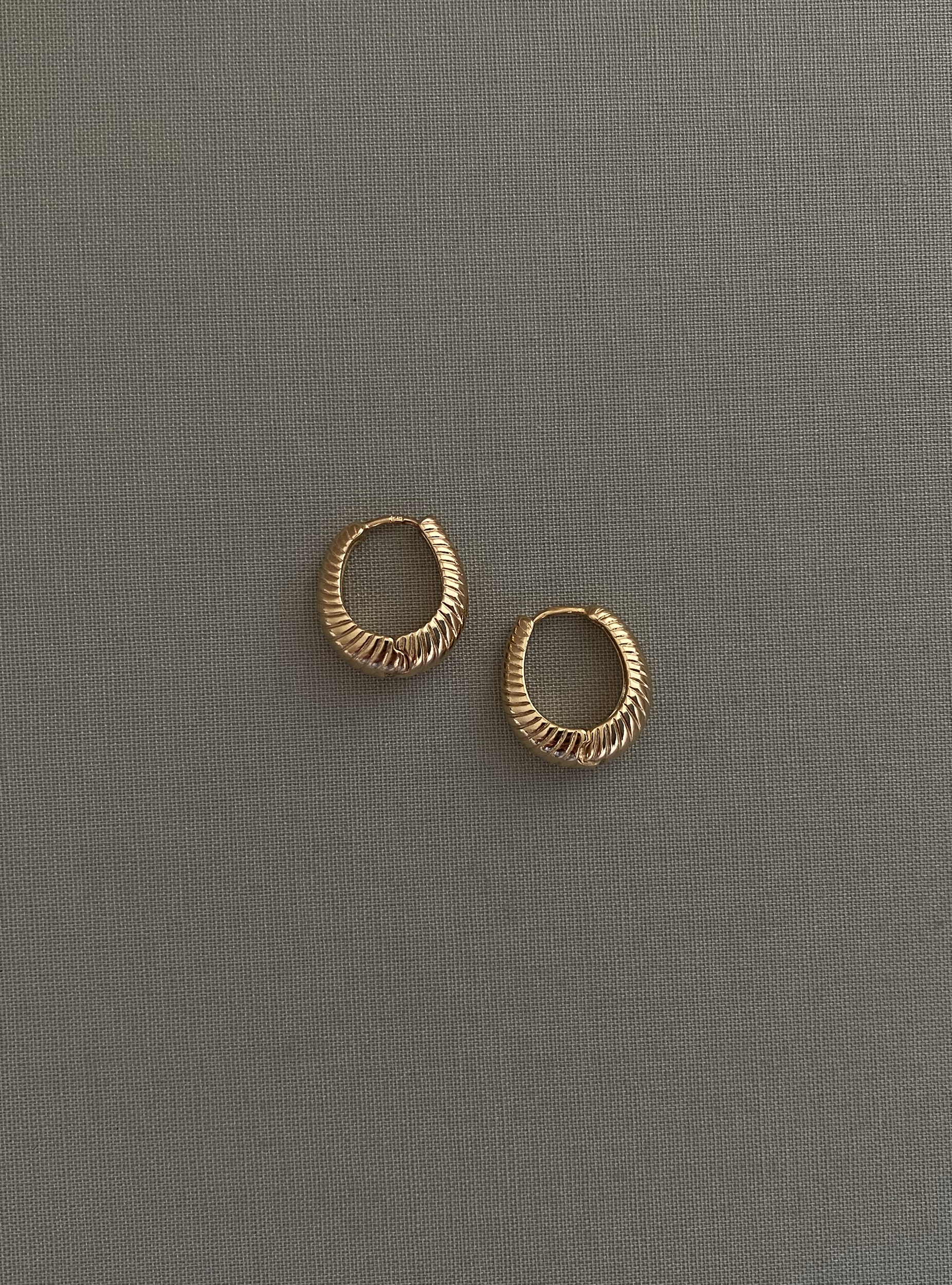 STRIPED | HOOPS